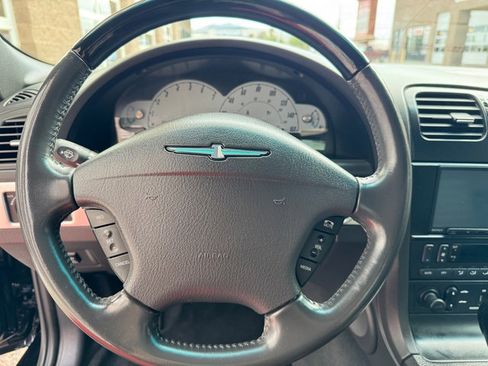 Used 2002 Ford Thunderbird Deluxe image 10