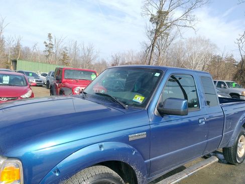 Used 2011 Ford Ranger Sport w/ Bright Trim Group image 11