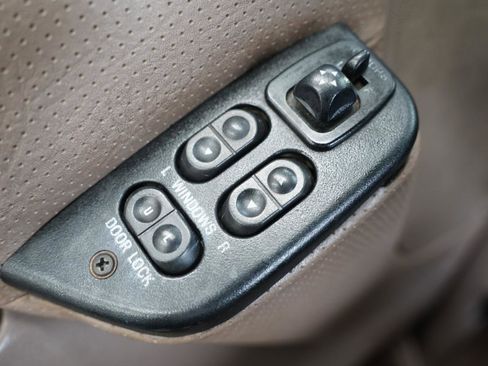 Used 1996 Ford Bronco Eddie Bauer image 23