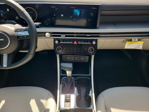 New 2026 Hyundai Tucson SEL image 17