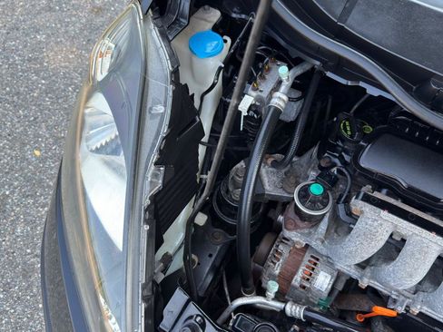 Used 2013 Honda Fit Sport image 43
