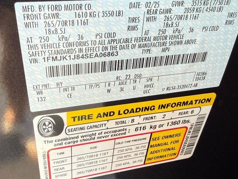 Used 2025 Ford Expedition Max Active AWD/4WD image 31