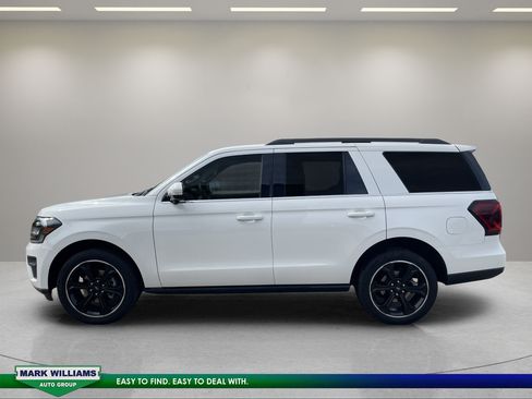 Used 2024 Ford Expedition Limited AWD/4WD image 4