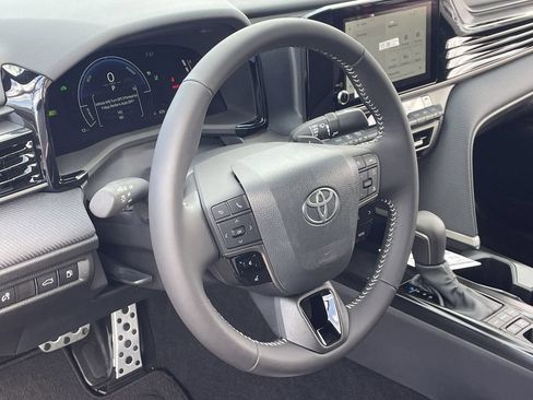 New 2026 Toyota Camry SE FWD image 14