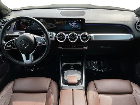 Used 2022 Mercedes-Benz GLB 250 4MATIC image 10