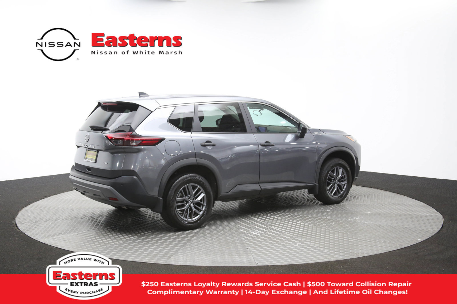 Used 2023 Nissan Rogue S AWD/4WD image 40