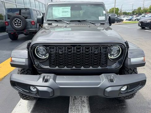 New 2026 Jeep Gladiator Sport AWD/4WD image 2