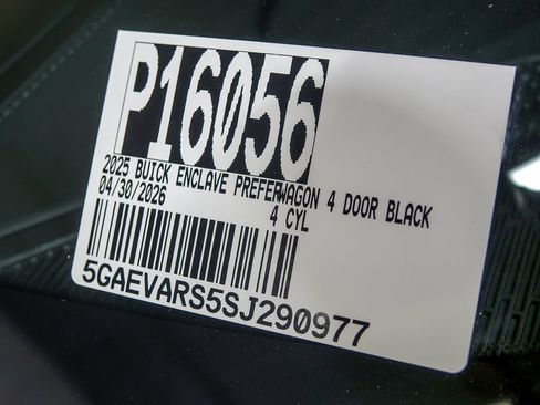 Used 2025 Buick Enclave Preferred AWD/4WD image 37