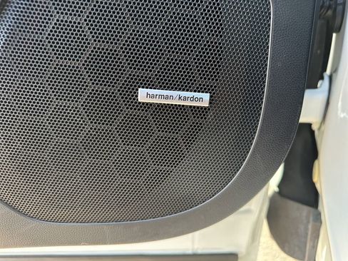 Used 2021 Subaru Ascent Limited w/ Technology Package image 21