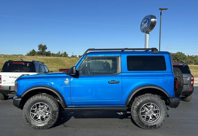 Used 2025 Ford Bronco Badlands AWD/4WD image 6