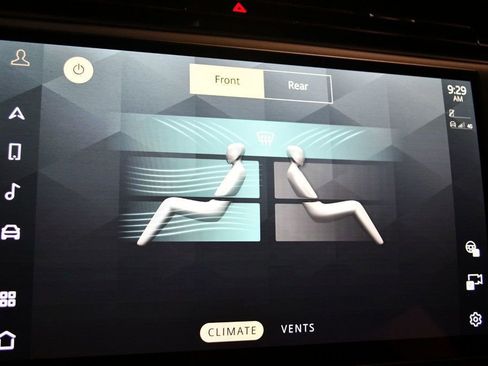 Used 2023 Land Rover Range Rover SE image 59