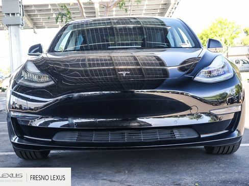 Used 2018 Tesla Model 3 Long Range AWD/4WD image 2