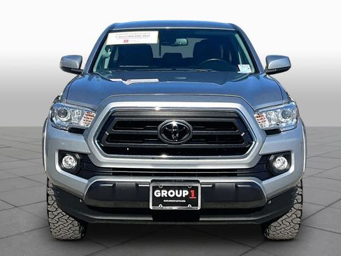 Used 2023 Toyota Tacoma SR5 AWD/4WD image 4