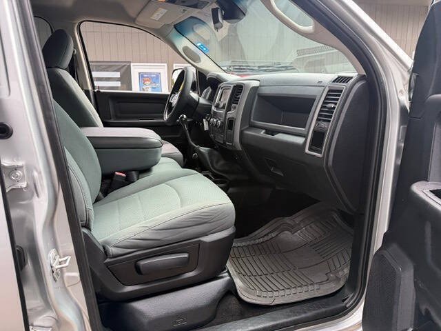 Used 2015 RAM 2500 Tradesman w/ Chrome Appearance Group AWD/4WD image 26