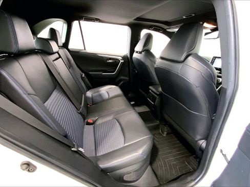 Used 2019 Toyota RAV4 XSE w/ Carpet Mat Package AWD/4WD image 25