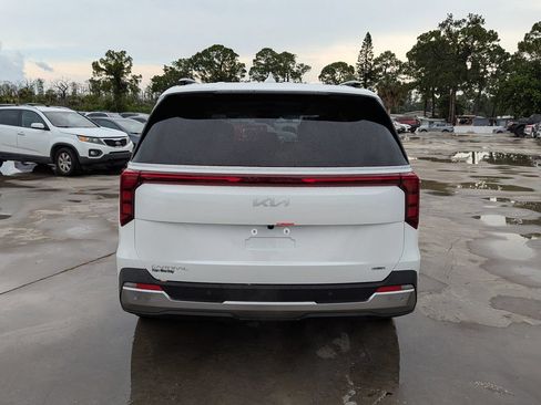 New 2026 Kia Carnival SX FWD image 7