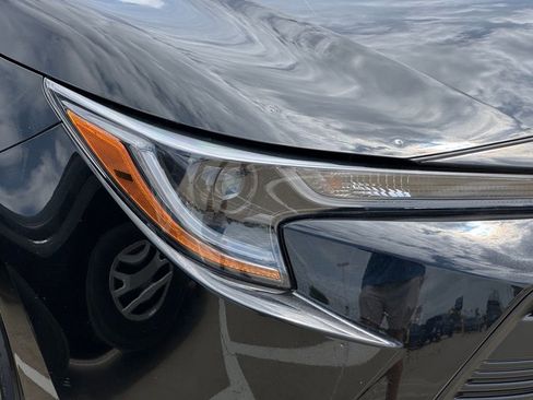 Used 2024 Toyota Corolla LE image 6