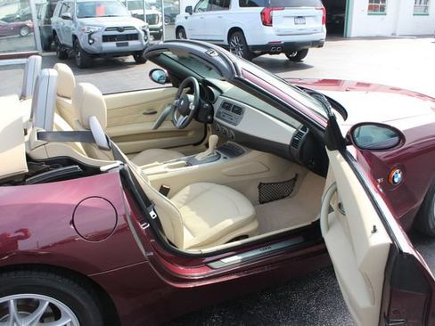 Used 2004 BMW Z4 2.5i RWD image 5