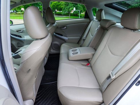 Used 2013 Toyota Prius Five w/ Advanced Technology Pkg FWD image 35