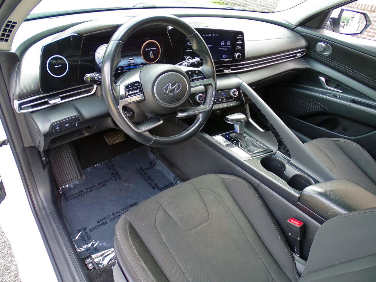 Used 2021 Hyundai Elantra SEL w/ Convenience Package FWD image 12