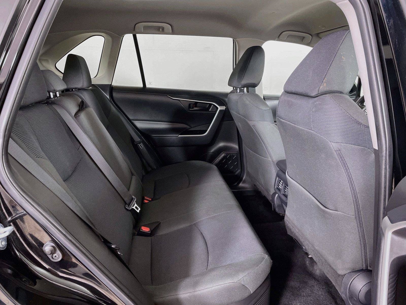 Used 2025 Toyota RAV4 LE AWD/4WD image 24