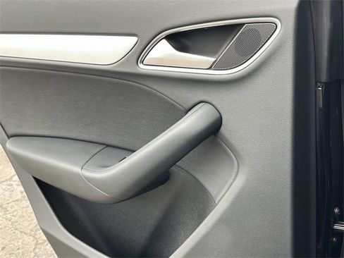 Used 2018 Audi Q3 2.0T Premium Plus w/ Premium Plus Package image 20