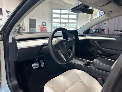 Used 2022 Tesla Model 3 Performance AWD/4WD image 14