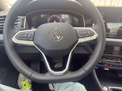 New 2026 Volkswagen Jetta SE FWD image 15