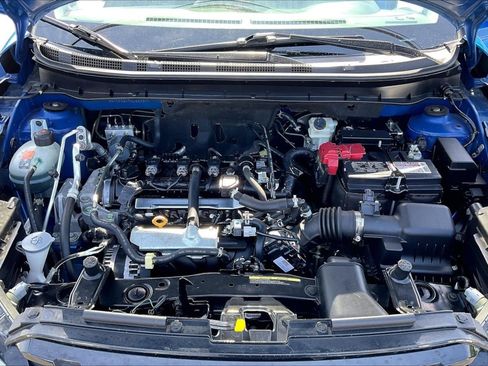 Used 2022 Nissan Kicks S FWD image 10