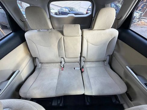 Used 2012 Toyota Prius V Two FWD image 34