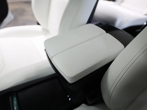 Used 2019 Tesla Model X Long Range AWD/4WD image 37