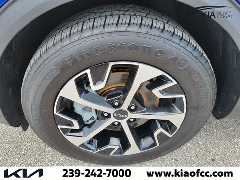Certified 2024 Kia Sportage EX FWD image 4