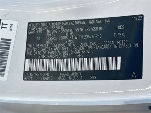 Used 2023 Toyota Highlander XLE image 36