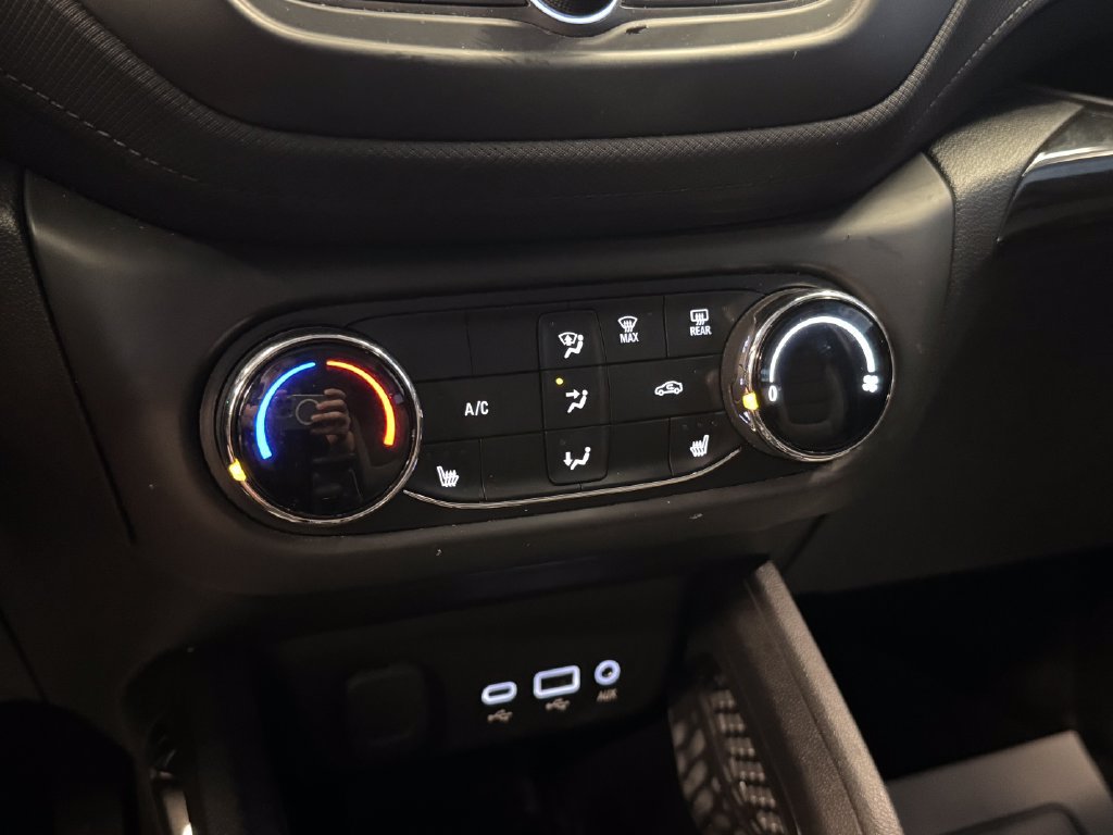 Used 2022 Chevrolet TrailBlazer LT FWD image 15