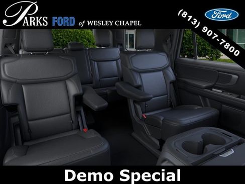 New 2026 Ford Expedition Platinum w/ Stealth Appearance Package AWD/4WD image 11