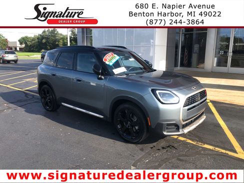 Used 2025 MINI Cooper Countryman S AWD/4WD image 1