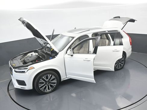 Used 2020 Volvo XC90 T5 Momentum w/ Protection Package Premier image 65