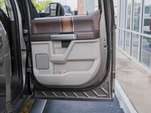 Used 2019 Ford F450 Limited AWD/4WD image 37