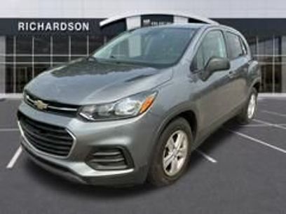 Used 2020 Chevrolet Trax LS w/ Tint and Cruise Package