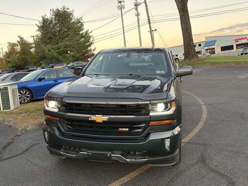 Used 2019 Chevrolet Silverado 1500 LT w/ All Star Edition image 18