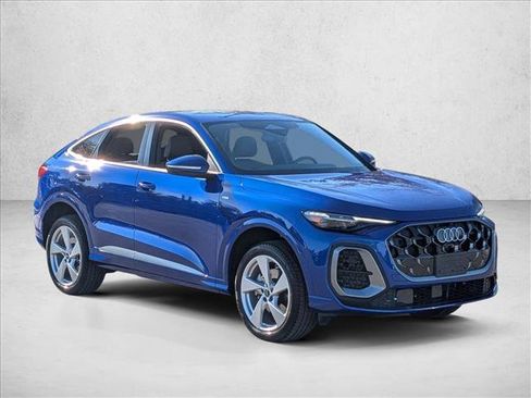 Certified 2025 Audi Q5 Premium Plus w/ Premium Plus image 3