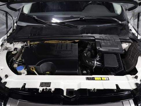 Used 2018 Land Rover Range Rover Evoque SE AWD/4WD image 32
