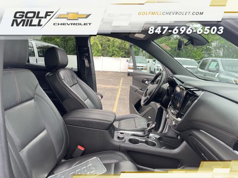 Used 2022 Chevrolet Traverse RS AWD/4WD image 31