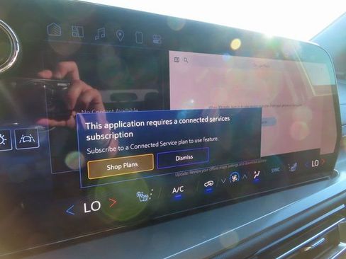 Used 2024 Chevrolet Traverse LS image 24