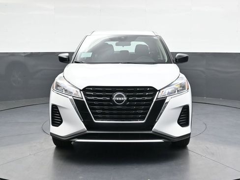 Certified 2025 Nissan Kicks Play S FWD image 14