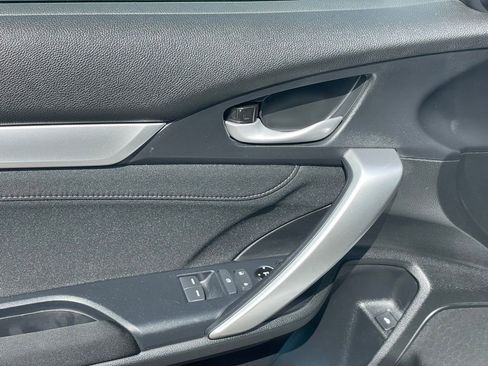 Used 2020 Honda Civic EX image 9