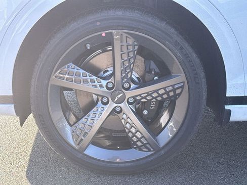 New 2025 Genesis GV70 3.5T Sport w/ Sport Advanced Package image 9