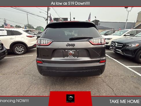 Used 2019 Jeep Cherokee Latitude Plus AWD/4WD image 6