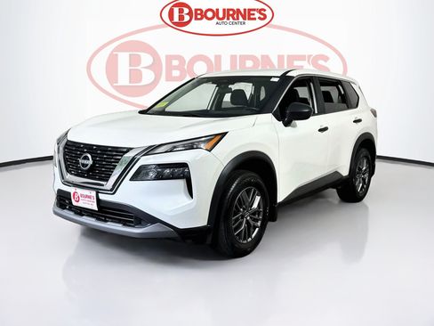 Used 2023 Nissan Rogue S AWD/4WD image 5