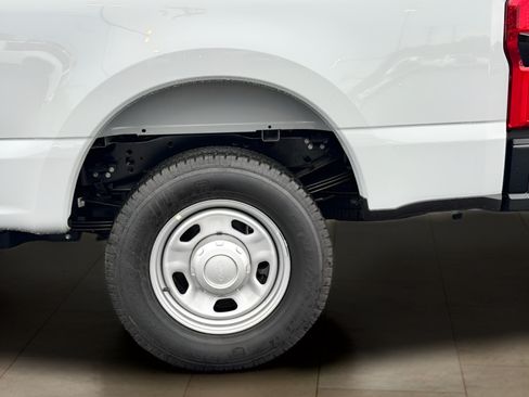 New 2025 Ford F350 XL w/ 360-Degree Camera Package RWD image 33